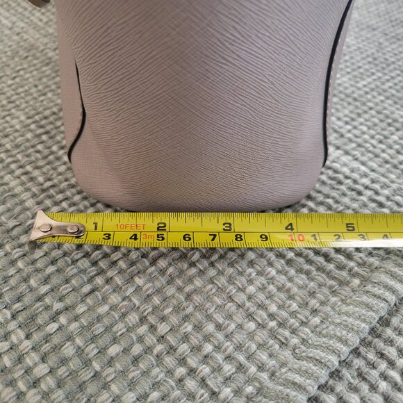 Michael Kors Charlotte saffiano leather medium. Preowned. - Picture 13 of 14